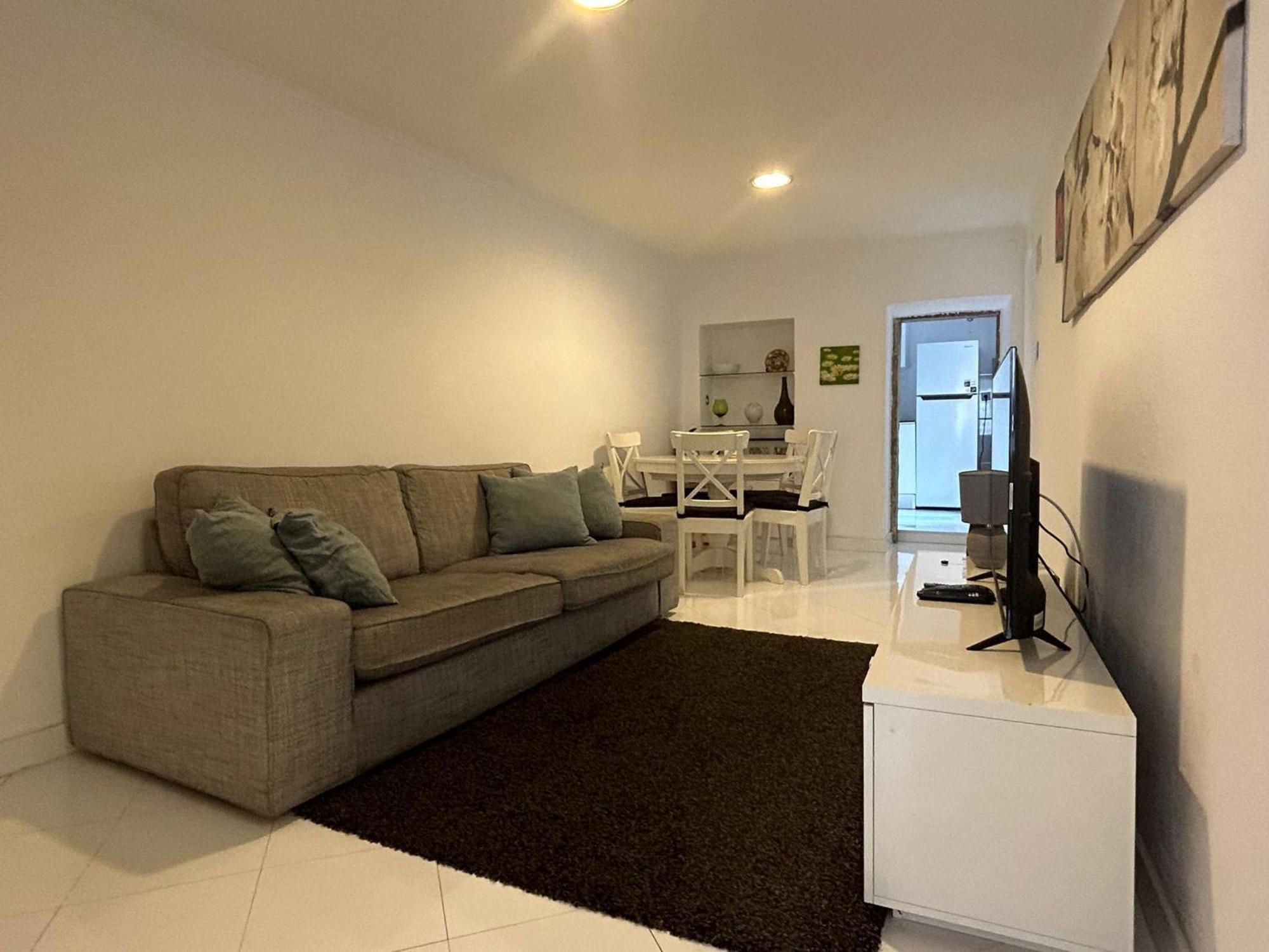 Typical Bica Apartment Lisbon Bagian luar foto